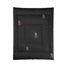 Load image into Gallery viewer, “Drippy Blk” Comforter